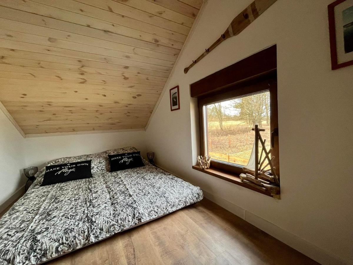 Zielona Chatka Nad Sapina Pozezdrze Exterior photo